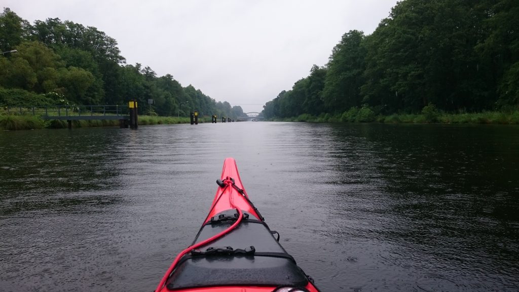 Oder-Havel-Kanal im Regen