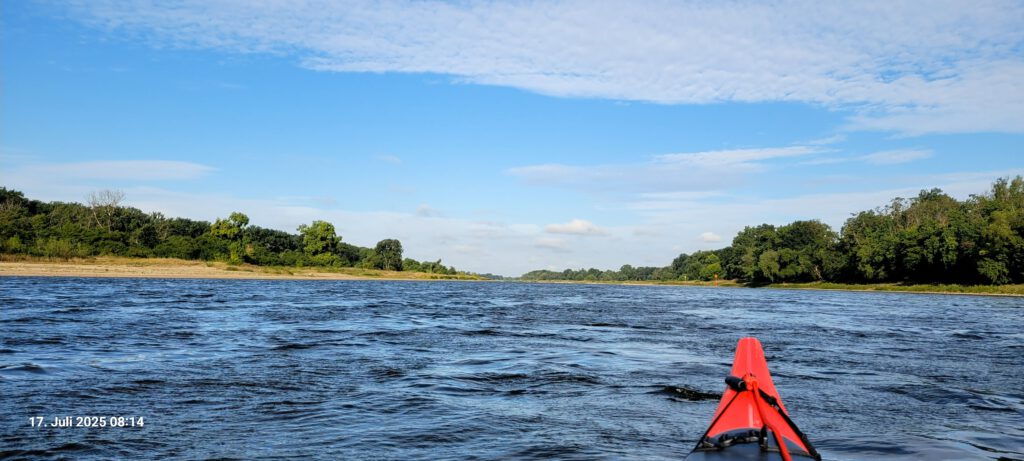 Gegenwind auf der Elbe hinter Dessau