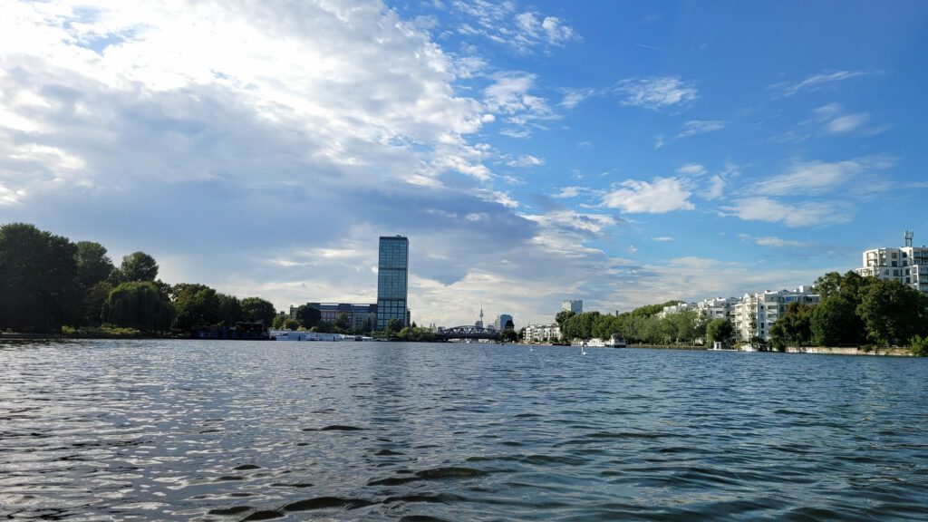 Treptowers - Hochhaus