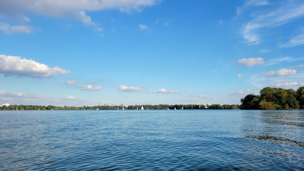 Blick über den Tegeler See nach Osten
